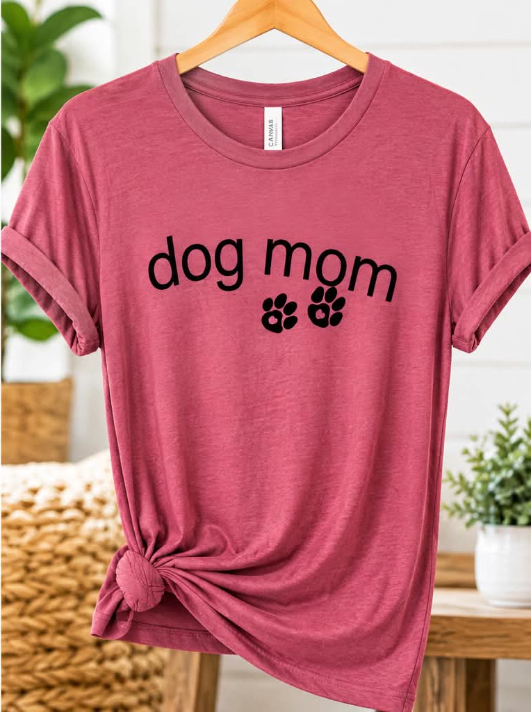 Heather raspberry short-sleeve tee printed with dog mom and two paw prints